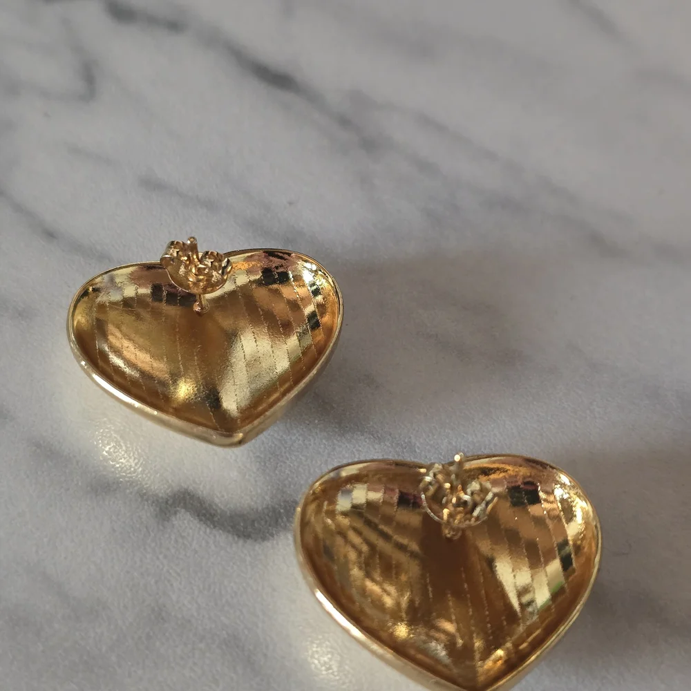 โจ Stainless Steel Gold Puffy Heart Stud Earrings โจ - Picture 7 of 8